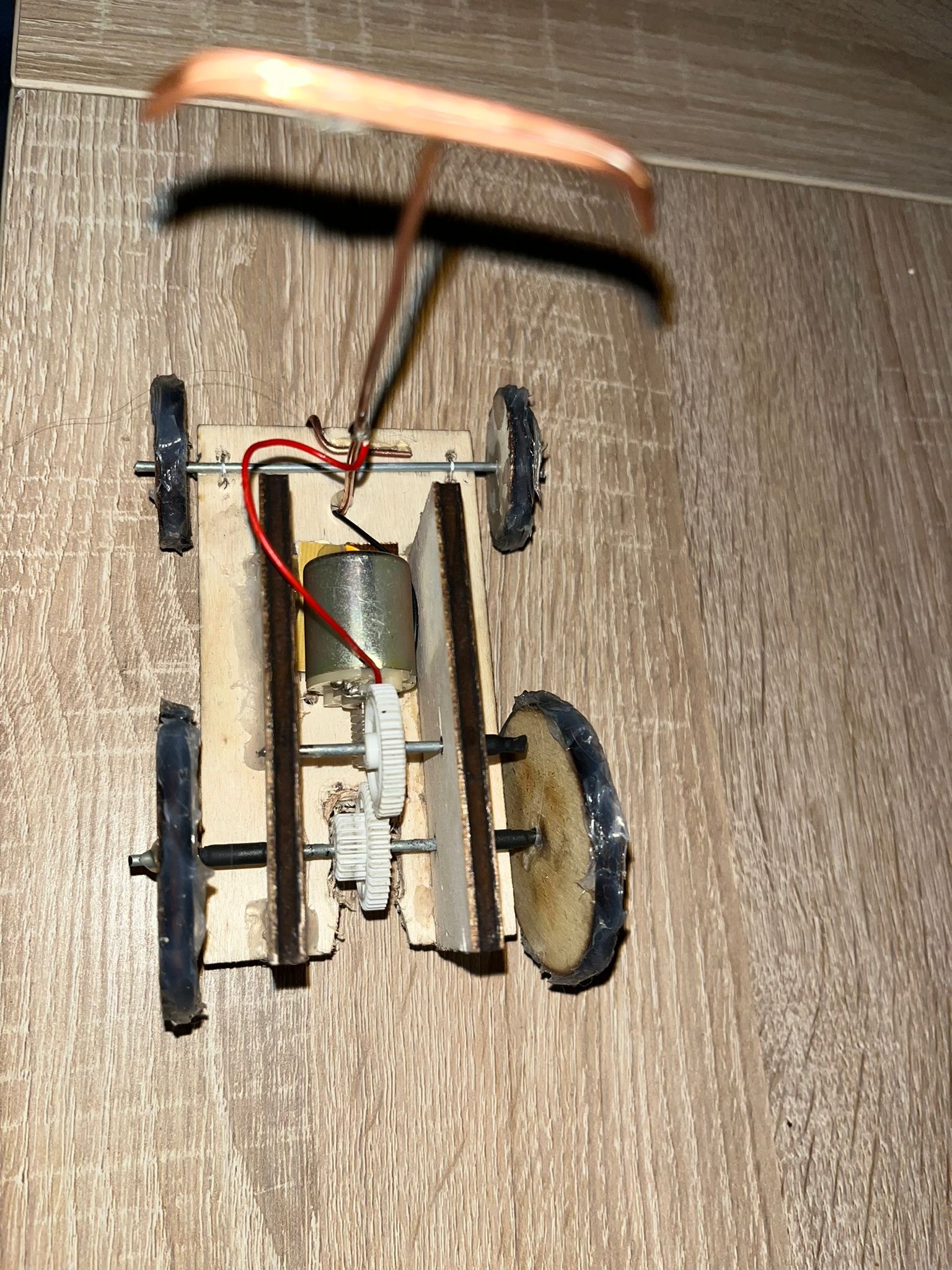 Prototype du système de pantographe, vue de dessus